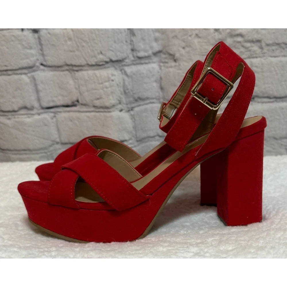 Sun + Stone Lillah Red Faux Suede Platform Block Heel Sandals Womens 6.5 M